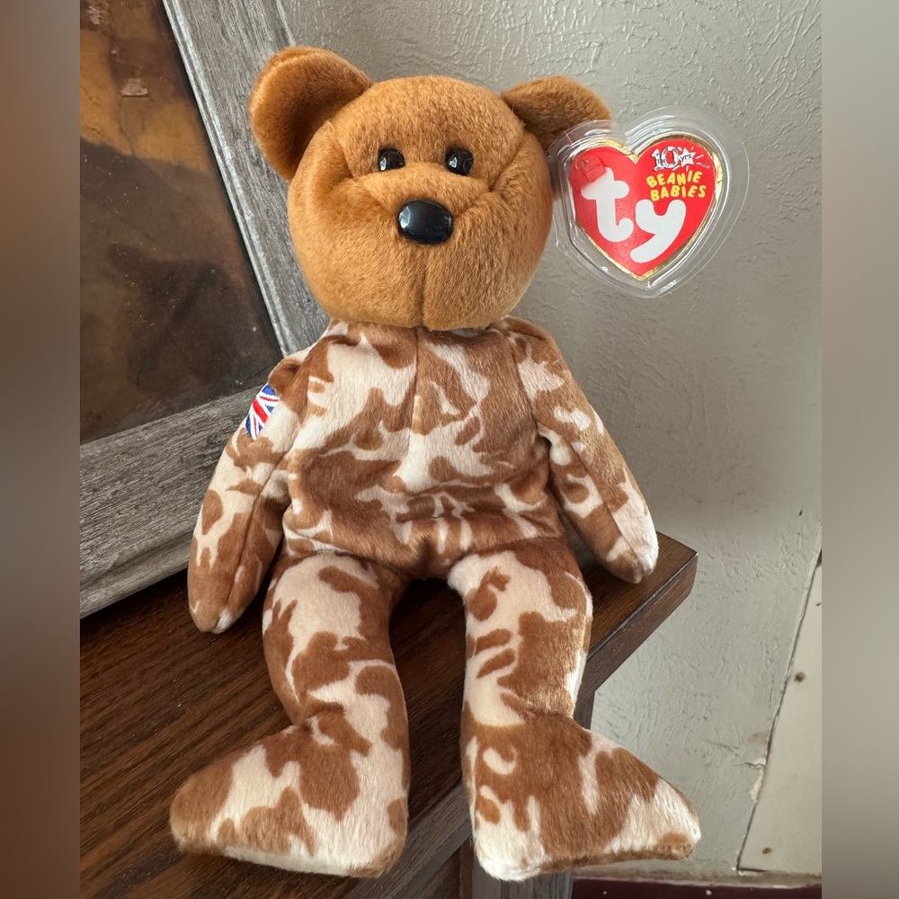 TY Trooper Vintage Hero UK Beanie Baby